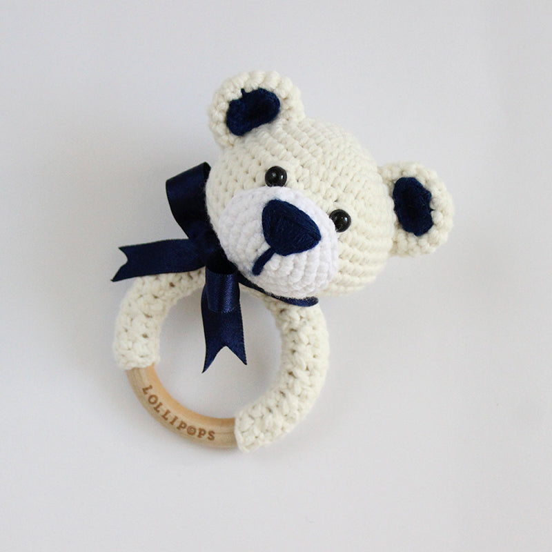 Sonajero Oso Crudo, Blanco & Azul Marino