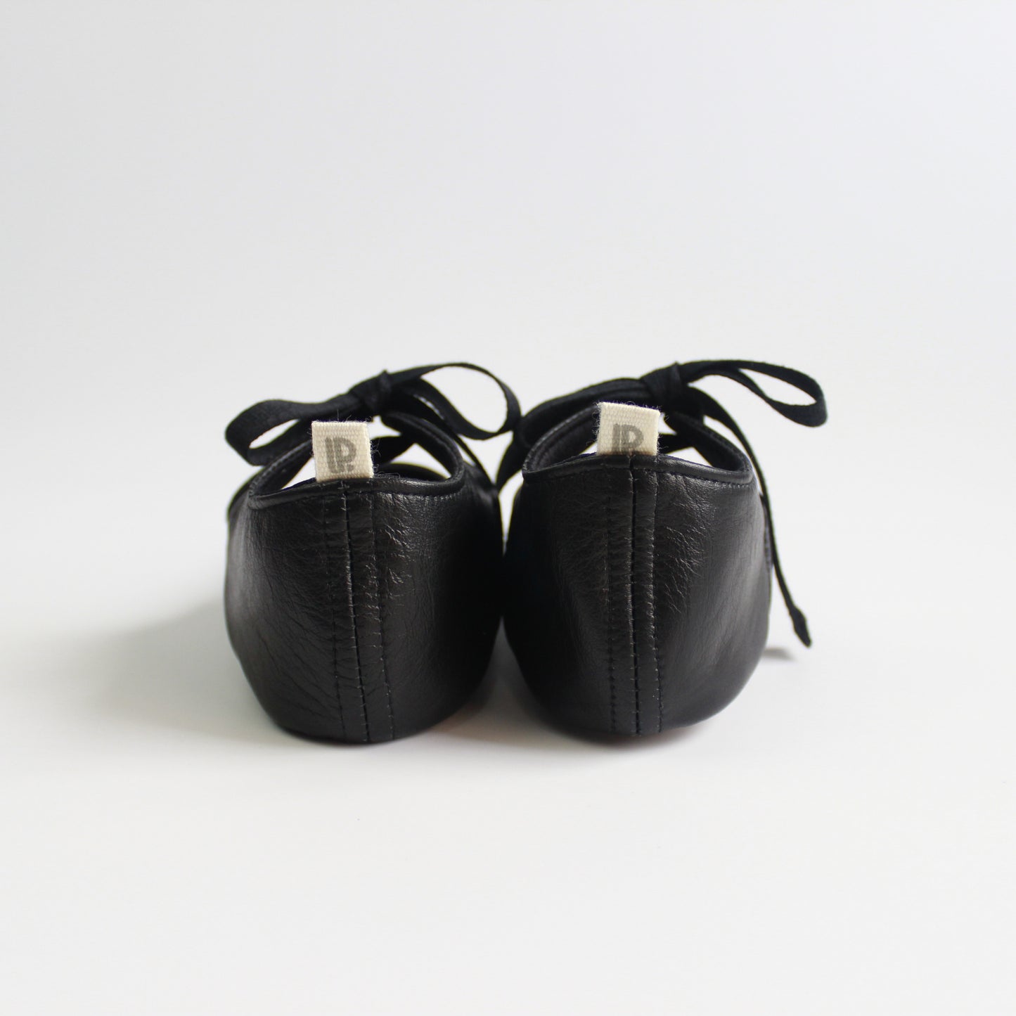 Merceditas Negras Cuero Genuino